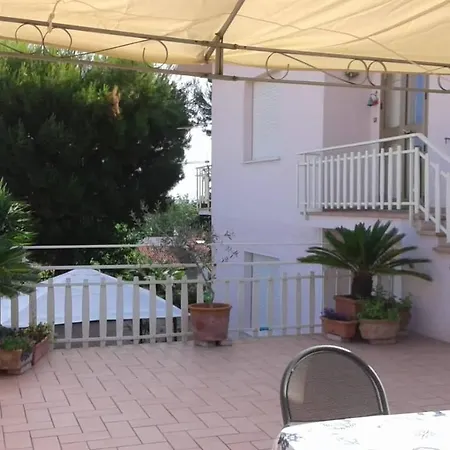 Casa Laura 4 דירה *